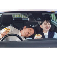 岡田准一＆山田杏奈、共演3年目で息ぴったり 全力アクションに笑顔