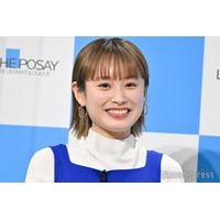 高橋愛、肩出し変形トップスでヘルシー肌見せ「金髪が映える」「スタイル良すぎ」