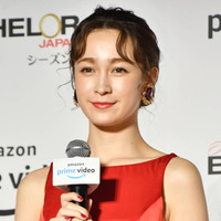 藤井サチ「サラサラになります」夏のベタつき肌に愛用！香りもベタつきオフも叶えるボディコロン