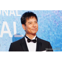 沢村一樹、息子たちとの3ショット公開「イケメンすぎる」「遺伝子が強い」と反響