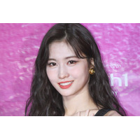 TWICEモモ、唇ピアスで雰囲気一変「ビジュ無双」「かっこよすぎ」の声