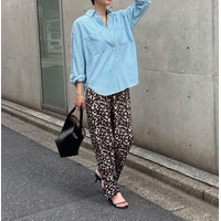 レオパード柄パンツがおしゃれ。こなれカジュアルに着こなす秘訣とは【40代の毎日コーデ】