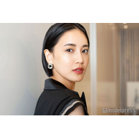 藤井夏恋、両親の若かりし頃の写真に反響「美男美女」「スタイル良い」