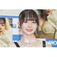 岡田紗佳、ベアトップドレスで美デコルテ輝く「セクシー」「何着ても似合う」と反響