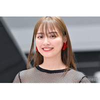 内田理央、ノースリワンピで色白美肌輝く「爽やかで素敵」「彼女感すごい」の声
