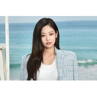 BLACKPINKジェニー、タイトミニから圧巻美脚披露「着こなせてすごい」の声