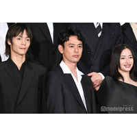 妻夫木聡ら豪華キャスト13人レッドカーペット集結「映画の力を信じたい」広瀬すずは大胆肩出し衣装で登場【宝島】
