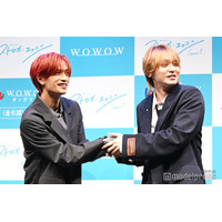 なにわ男子・高橋恭平、Hey! Say! JUMP伊野尾慧と初共演で熱い握手「猫のように可愛がっていただいた」【ストロボ・エッジ Season１】