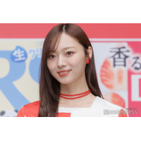 乃木坂46梅澤美波、ミニワンピからスラリ美脚「色白で細長い」「ラインが綺麗」と反響