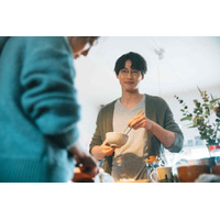 福士蒼汰＆福原遥、仲良しモーニングルーティン公開『楓』本編映像