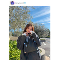 めるる、大人っぽいジャケット×パンツスタイルSHOTに反響「着こなし方がさすが」「めちゃ似合ってる」