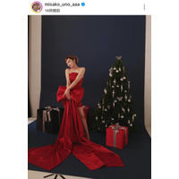 宇野実彩子、色っぽい魅力あふれる赤ドレスSHOTにファンうっとり「脚も腕も背中も美しすぎる」