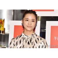 高橋メアリージュン、両親の写真公開 地元で過ごしたクリスマスショットに「親孝行で素敵」「幸せな空気感が伝わってくる」の声