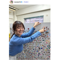 元NHK沖縄キャスター・竹中知華アナ、美脚際立つショーパン×タイツコーデのプラベショット公開「セクシー」「いい笑顔」と反響