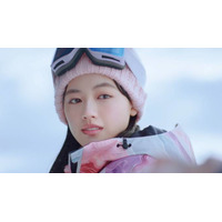 上坂樹里「JR SKISKI」新CMでスキーに挑戦！学生たちのキラキラな“青い冬”を描く
