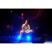 菅田将暉、17曲で魅せた現在地と音楽活動10周年に向けた決意表明 弟・こっちのけんと“ギリギリダンス”披露も【ライブレポ／セットリスト】