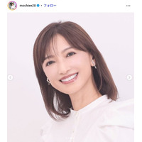 望月理恵アナ、美脚チラリのロングドレス姿に反響続々「眼福」「映画のワンシーンみたい」