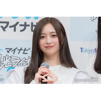 乃木坂46井上和、美脚チラリのスリットスカート姿にファン悶絶「ため息出るほど美しい」「スタイル抜群で眼福」