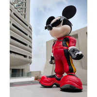 ジェントルモンスター×ディズニー×F1(R)、レーシングカーをイメージしたアイウェアを発売