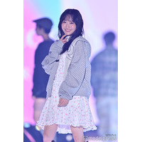 乃木坂46一ノ瀬美空、色白美脚際立つミニワンピ姿披露 “あざとポーズ”で観客の心鷲掴み【TGC2026 S/S】