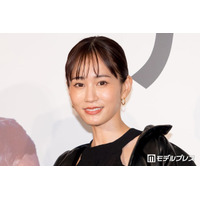 前田敦子、素肌輝くノースリーブ姿にファン絶賛「思わず見惚れてしまった」「美しすぎる」