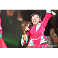 キンタロー。浜崎あゆみ風モノマネメイク披露 動画に反響続々「さすがのキレ」「仕草似てる」