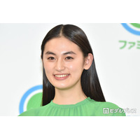 八木莉可子、大胆背中開き衣装で美スタイル輝く「息を飲むような美しさ」「上品」と反響