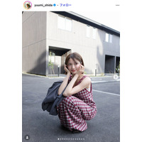 志田友美、20歳差の母親と“腹筋チャレンジ”公開「美人遺伝子強い」「姉妹みたい」と反響