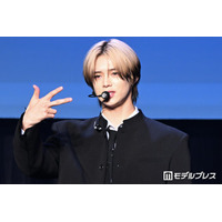 &TEAM・K「ブルーロック」実写映画で演じる凪誠士郎とのプリクラ披露に反響相次ぐ「2ショットエモい」「欲しすぎる」