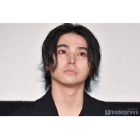 村上虹郎、インスタ更新で謝罪「自身の言葉で当時のことをお話しさせていただければ」元交際相手への暴行疑いで書類送検