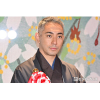 市川團十郎「とりあえず風呂」自宅露天風呂でのショット公開「ホテルかと思った」「お家ジャグジーは贅沢」の声