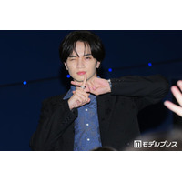 中島健人、共演女優2人をエスコート 手差し伸べ黄色い歓声上がる【ラブ≠コメディ】