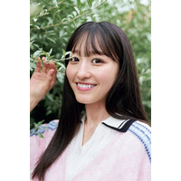 乃木坂46一ノ瀬美空、下北舞台に街ブラ・部屋着でゴロゴロ…「週刊少年サンデー」表紙登場