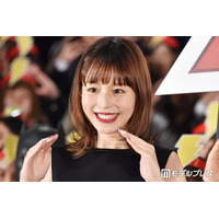 平野綾、父の命日に幼少期の家族ショット公開「お父さんもお母さんもお綺麗」「ほっぺがぷくぷくで可愛すぎる」の声