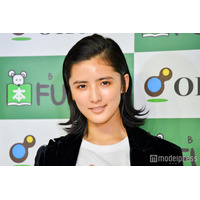 藤井萩花、美ボディ際立つ黒水着姿披露「レベチのスタイル」「着こなせるのがすごい」と絶賛の声