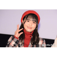 ヒカル広報の元坂道メンバー「初ハイトーン」雰囲気ガラリの新ヘア公開「お人形さんみたい」「肌の白さが際立つ」の声