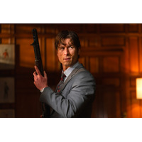A24が北米配給 グレン・パウエル主演『大富豪になるための正しい殺し方』11月13日公開
