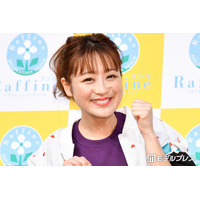 鈴木奈々、外食時の父親ソロショット公開「かっこよすぎる」「プレゼントしたのを着てくれるなんて素敵」と話題