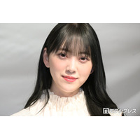 堀未央奈、美脚映えるミニワンピ姿に熱視線「脚のラインが美しい」「完璧スタイル」の声