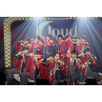 秋元康氏プロデュースグループ・Cloud ten、専用シアターで初日公演開催 今後の目標も宣言「30人全員で東京ドームに立つこと」
