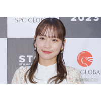 川栄李奈、美脚際立つミニワンピ姿のタイ旅行ショット公開「透明感すごい」「脚が真っ直ぐで綺麗」