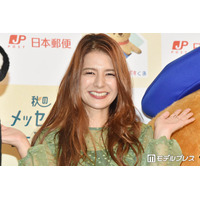 熊本在住・スザンヌ「少しでも笑顔になれる時間を」息子とプール満喫ショット公開「素敵」「水着姿スタイル抜群」の声