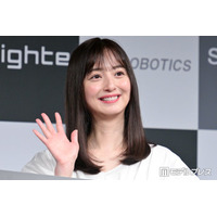 2児の母・佐々木希、鶏ガラから出汁作り きのこ＆根菜たっぷり鍋公開「本格的」「食材へのこだわりが素敵」と絶賛の声