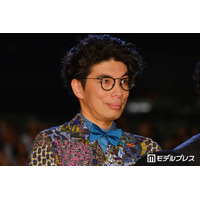 片桐仁、15歳次男との2ショット公開「そっくりで二度見した」「遺伝子が強い」の声