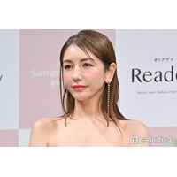美香、美デコルテ際立つワンショル姿公開「ビール飲む姿も美しい」「大人の色気」と反響