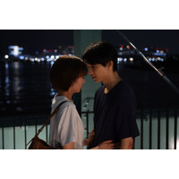 土ドラ「告白」爽太（松村北斗）＆麻里子（岡崎紗絵）がキス 25年の片想いが急展開