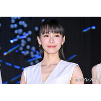 Perfumeあ～ちゃん、結婚式での妹・西脇彩華との2ショット ウエディングドレス姿に「素敵すぎる」「お美しい」と反響