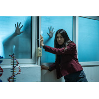 I.O.Iキム・ドヨン＆WJSNウンソら、幽霊とかくれんぼ!?『イディオット・ガールズ・アンド・スクール・ゴースト：スクール・アニバーサリー』日本公開