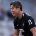 浅野拓磨、チームメイトに日本語を喋らせまくる動画がこれ 画像