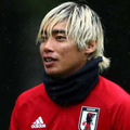 伊東純也、森岡との日本人対決で人生初退場…「無念シーン」がこれ